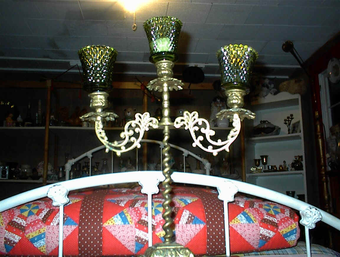 candlestick.JPG (177347 bytes)